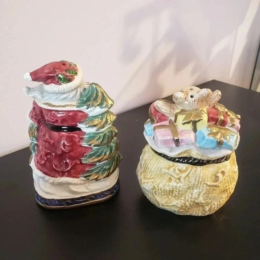Fitz and Floyd Christmas Salt and Pepper Shakers